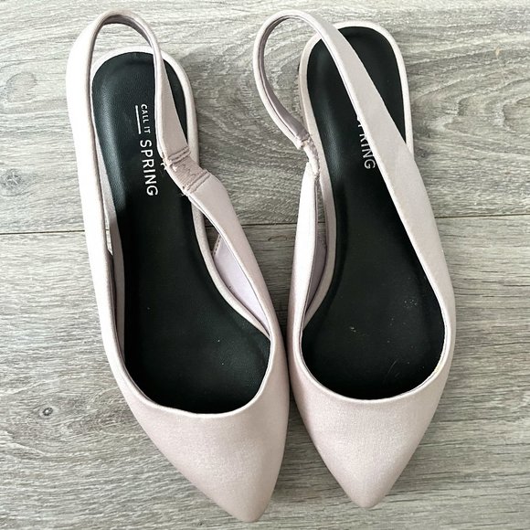Call It Spring Light Purple Flats/Sandals - Picture 1 of 4